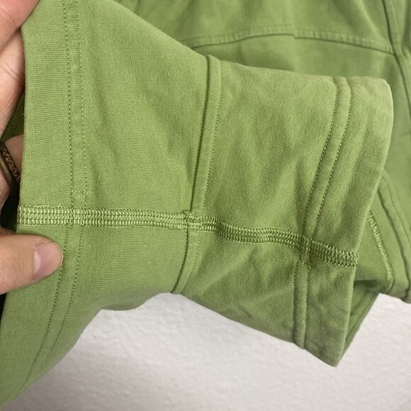 Lululemon Inner Glow High-Rise Short 3"
Bronze Green size 10 - Picture 10 of 10